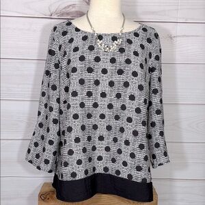 Chico's White & Black Blouse Roll Tab Straight Sleeves Size 12/Large/Chico’s 2